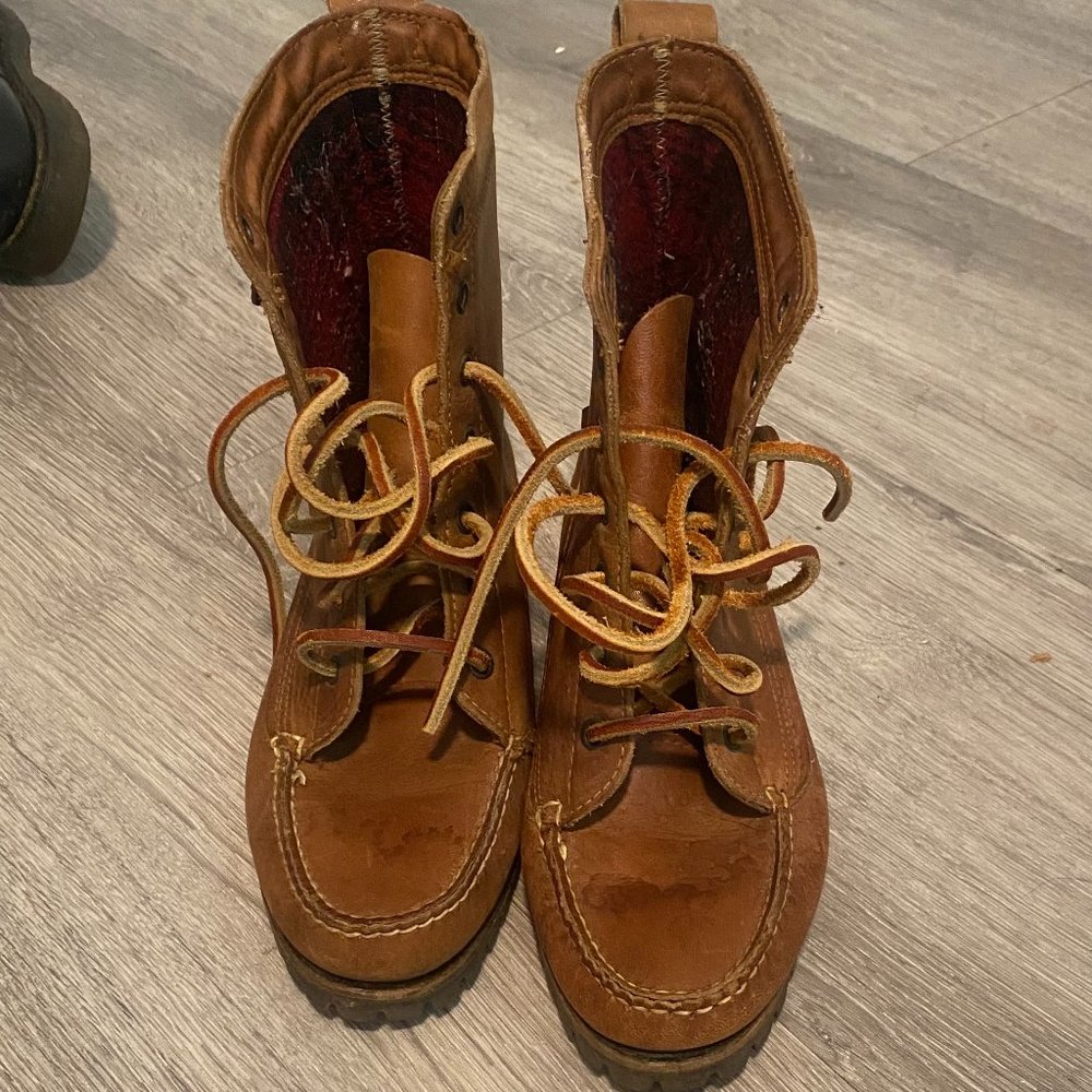 Ralph Lauren womens tan lined lace up boots vibram soles